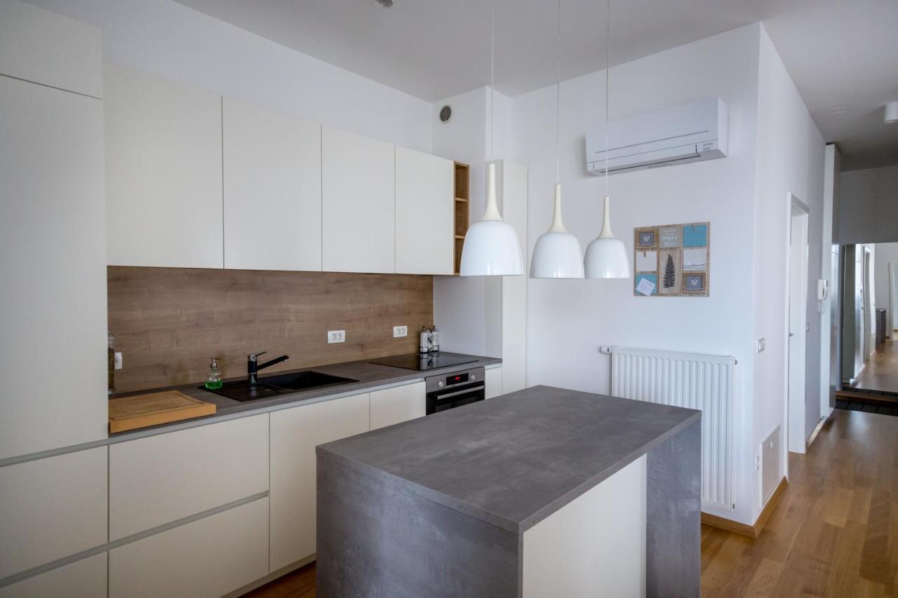 Auredius Deluxe Sea Apartment Koper Eksteriør billede